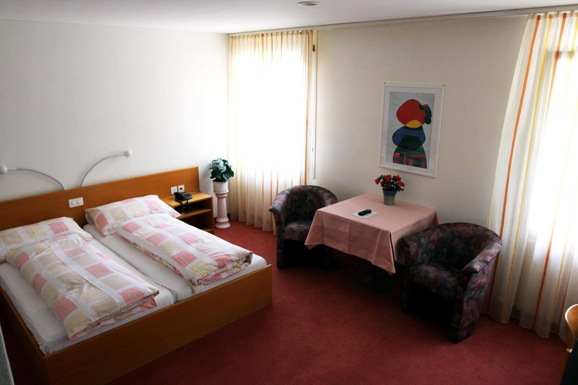Hotel Schlosswald Triesen Exterior photo